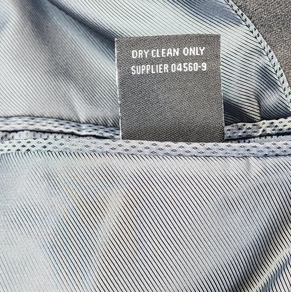 J. FerrarMen's Slim Fit Velvet Gray Two Button Blazer Size 38S